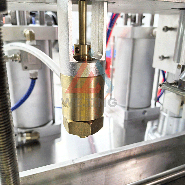 Aerozol doldur&yacute;an maşynyň ulgamyny doldurmak