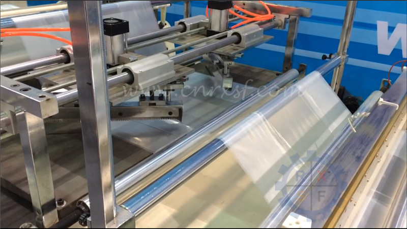 Sac inférieur carré semi-automatique faisant la machine
