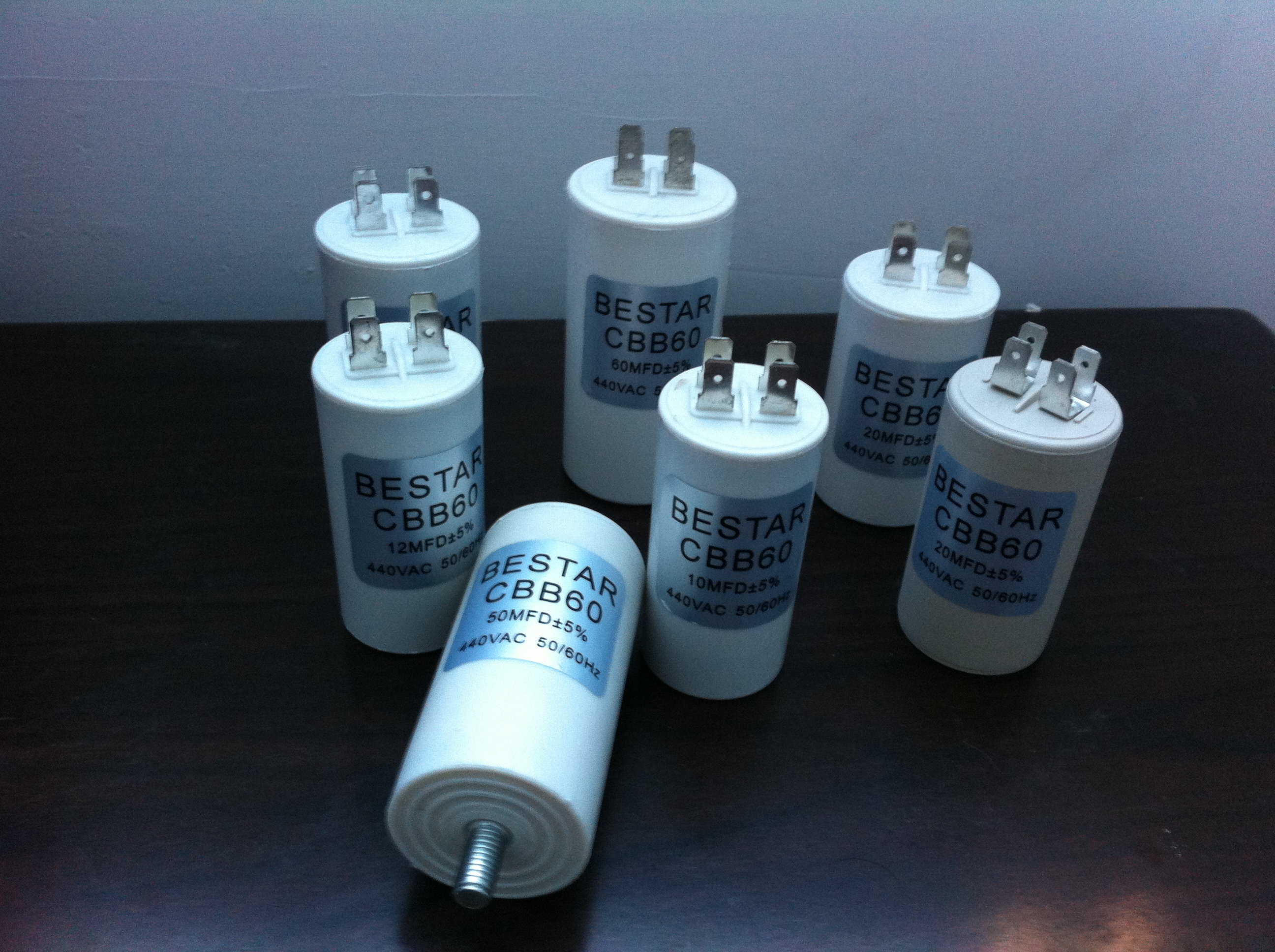 Condensador de funcionamiento comercial cbb65 para aire acondicionado
