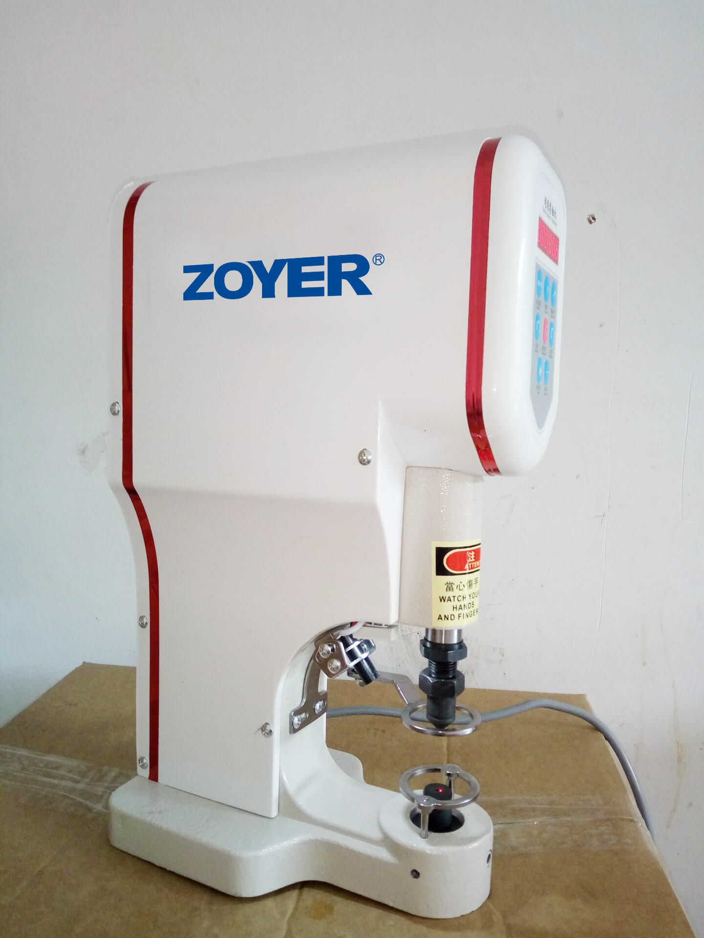 ZY828D zoyer 直驱式四合扣贴合机带红外线