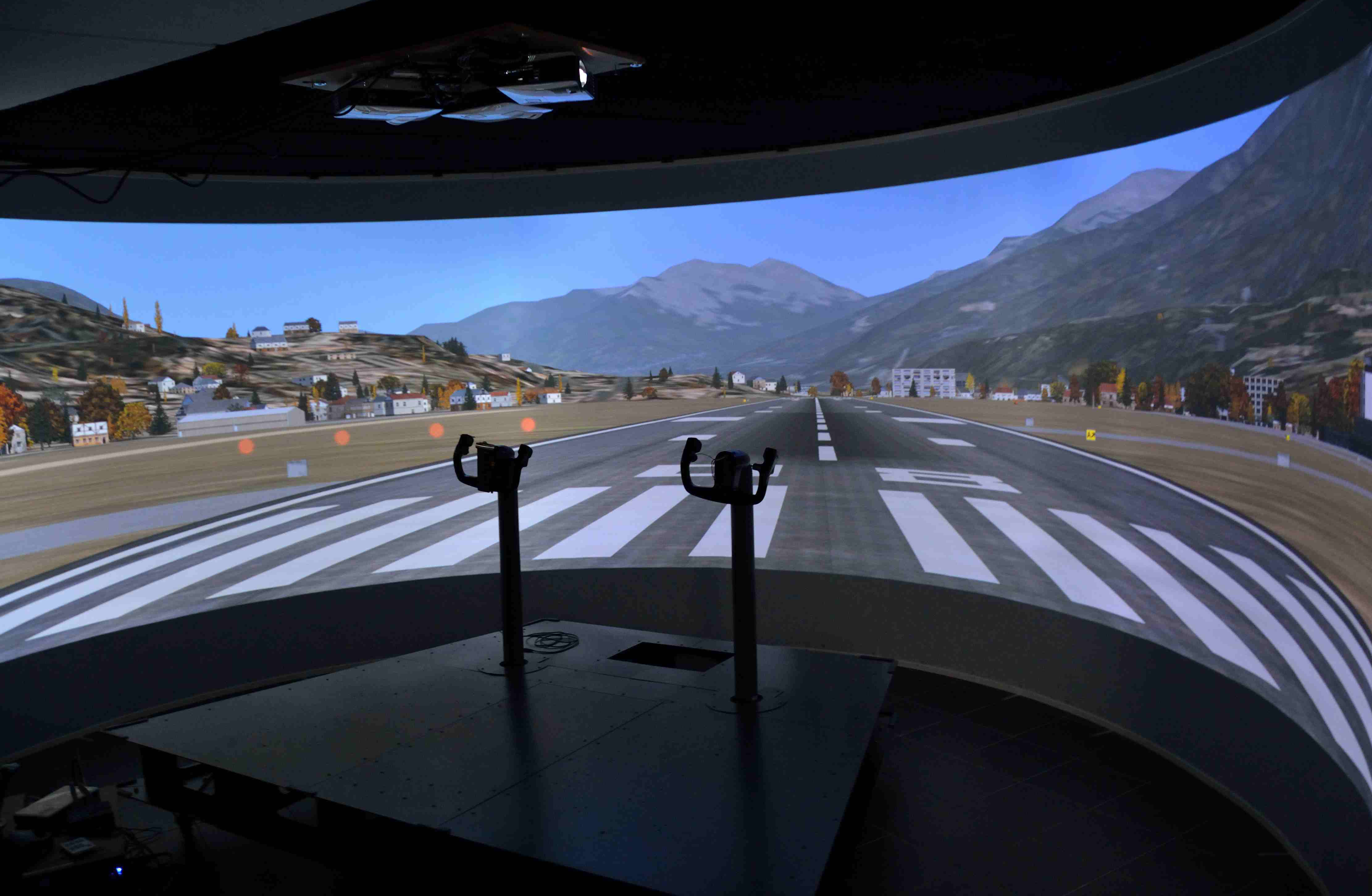 Large Curved Projection Screen for Flight Simulator System