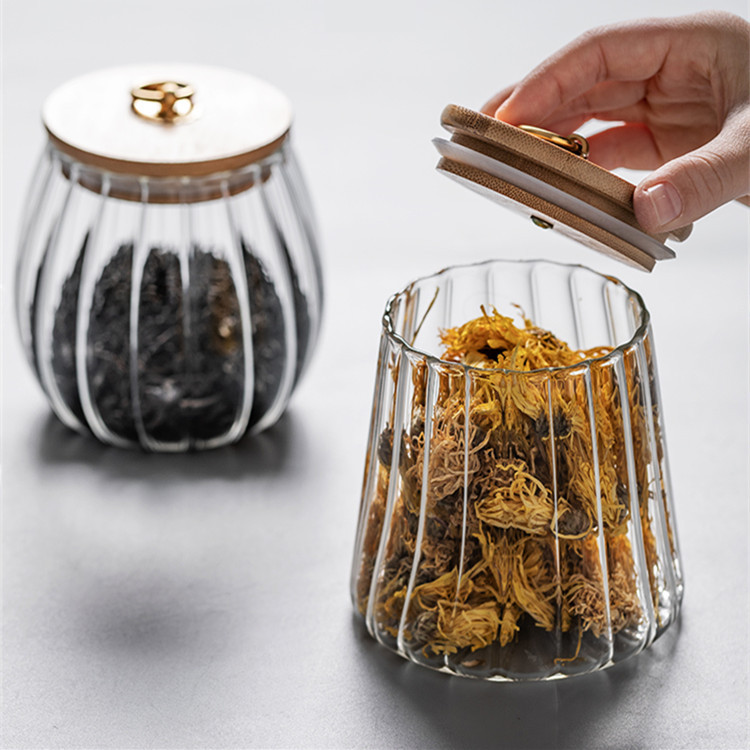 600ml Glass Packing Jar Shaped Glass Food Jar with Wooden Lid