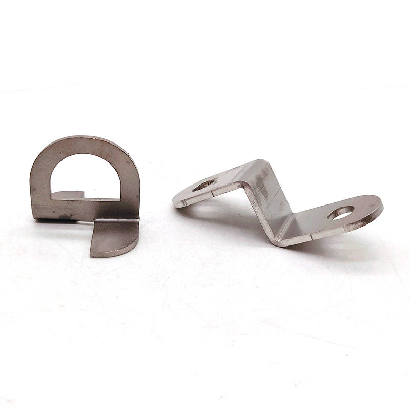 Support en Z de montage de petites accolades d'angle Support d'angle plat d'étagère en forme de L en acier inoxydable A2