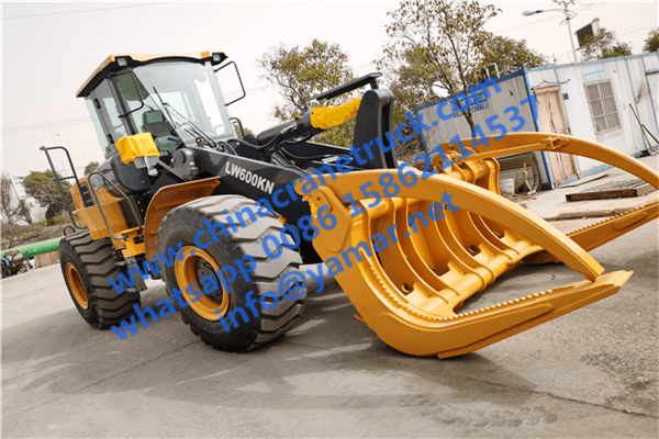 Customer order XCMG 6 ton wheel loader model LW600KN with wood grab 