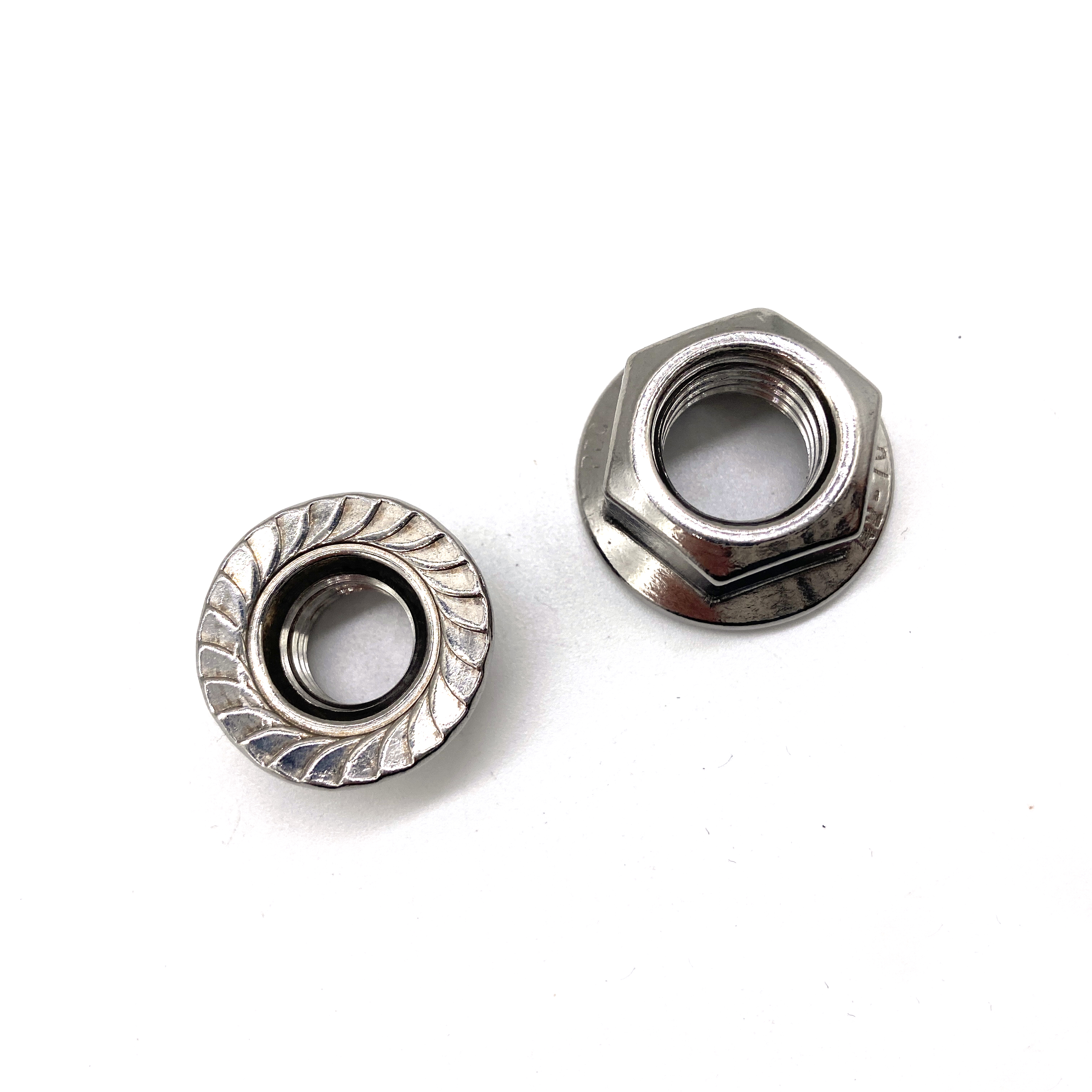 Tuerca hexagonal con brida ASTM DIN 6923 M6 de acero inoxidable A2 A4