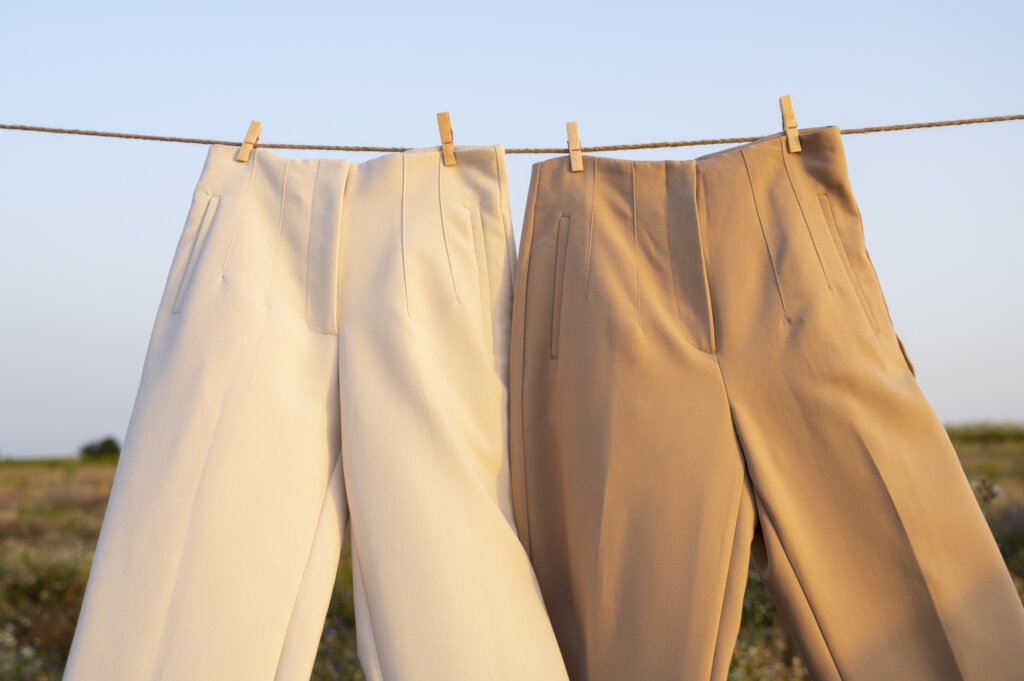 pantaloni con piega personalizzati