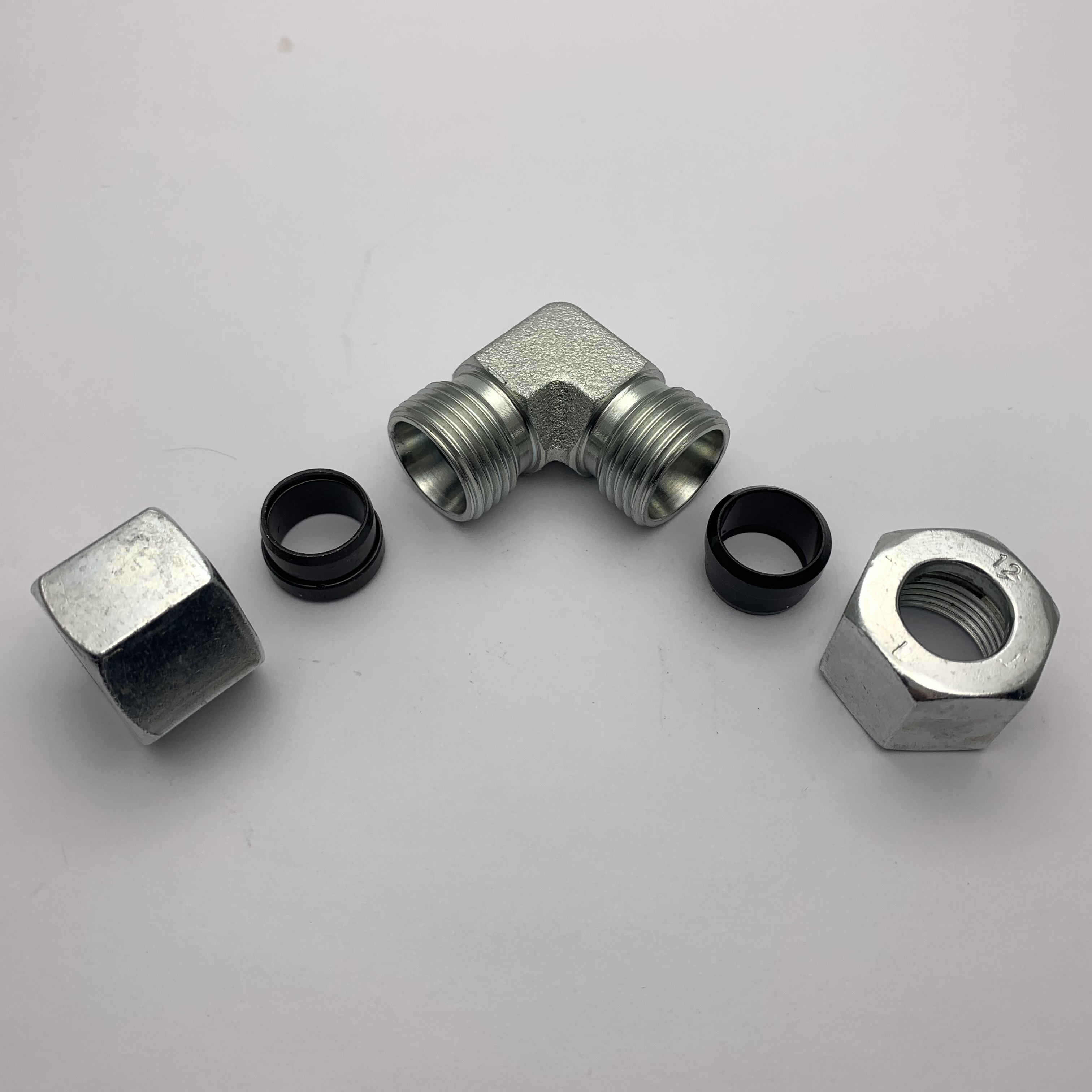 1C9 90°METRIC MALE 24°Light Type Elbow Fittings Producer