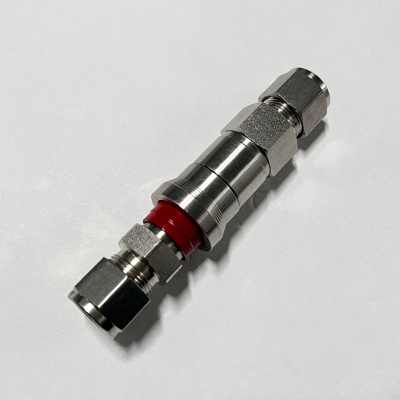 QC 8 .