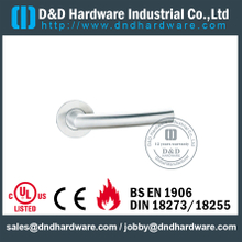 Punho de alavanca de prata mitrado classe 304 para portas duplas exteriores-DDTH025