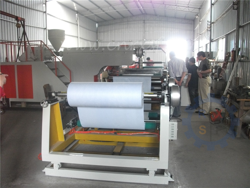 Machine feuilletante d'extrusion de PE