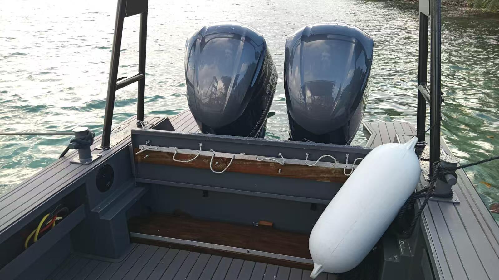 Starres Schlauchboot aus Aluminium mit festem Kragen