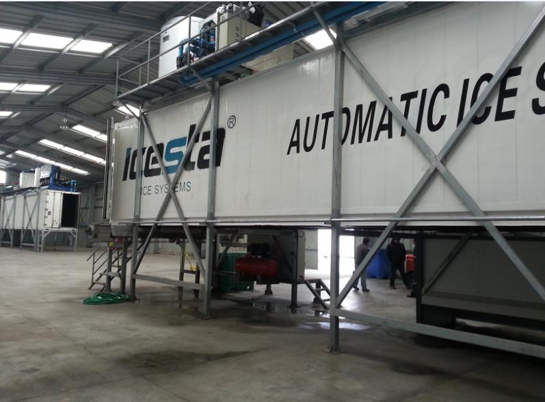 โรงผลิตน้ำแข็งแบบบรรจุถัง Icesta 30T + ไซโล 30T