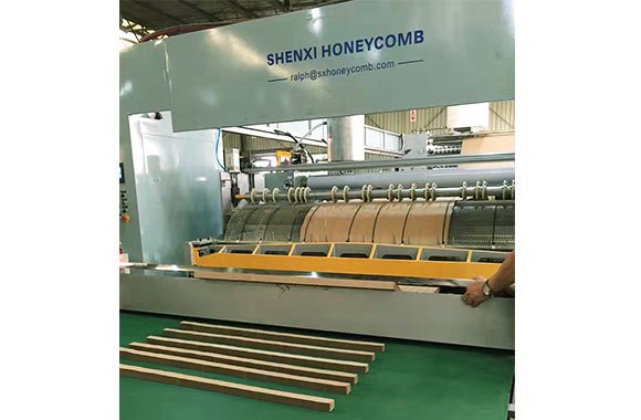 Este núcleo de favo de mel especial para preencher móveis e doors.jpg