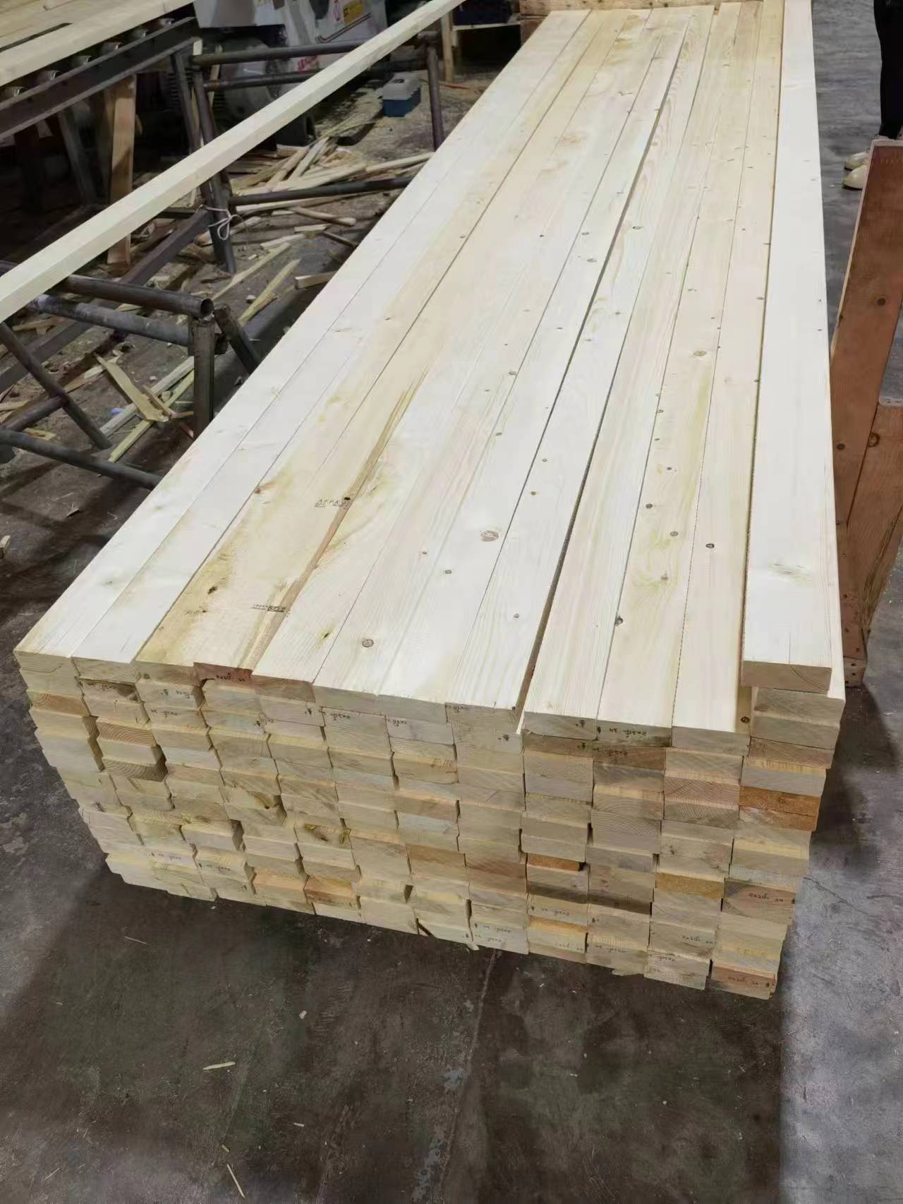 2x4x14 pine wood lumber