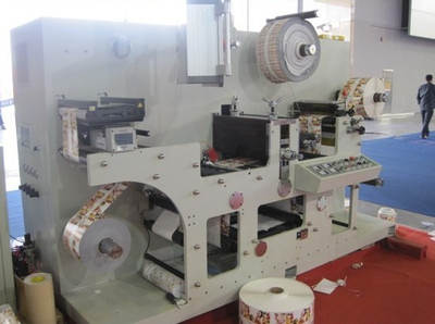 Máquina que corta con tintas de la escritura de la etiqueta semirrotatoria rotatoria